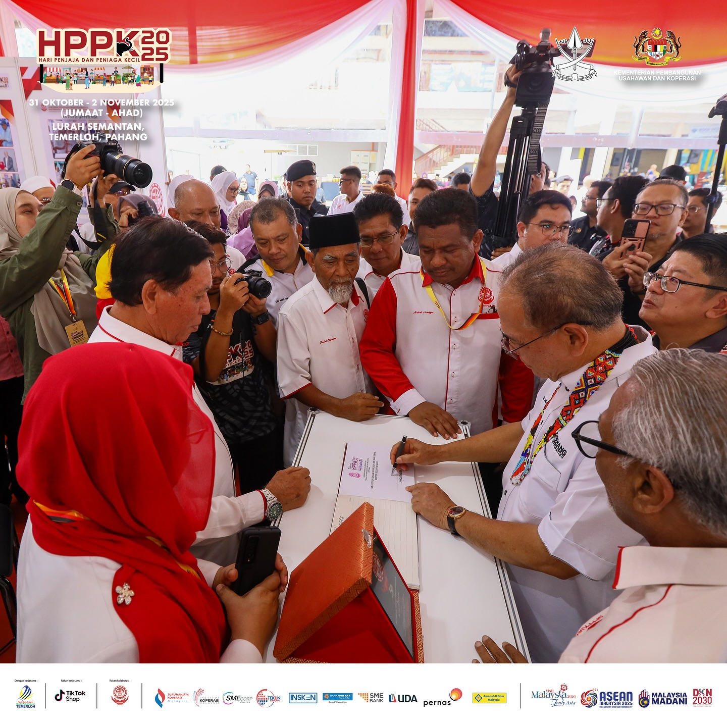 Sambutan Hari Penjaja dan Peniaga Kecil Kebangsaan 2025 - Gambar 4